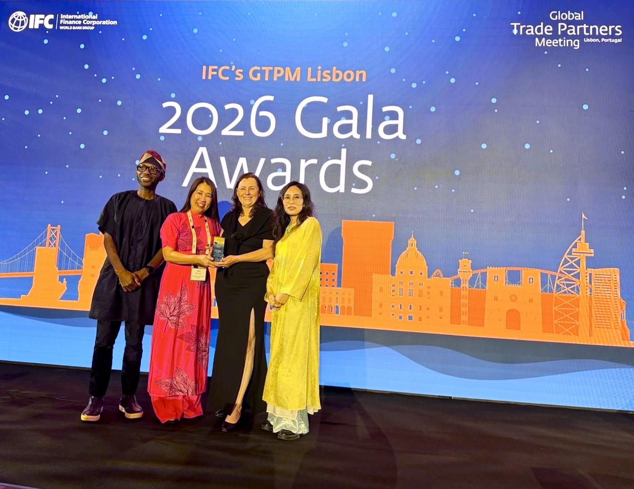 TPBank nhận giải thưởng “Ngân hàng xuất sắc trong tài chính hỗ trợ bình đẳng giới 2026”.