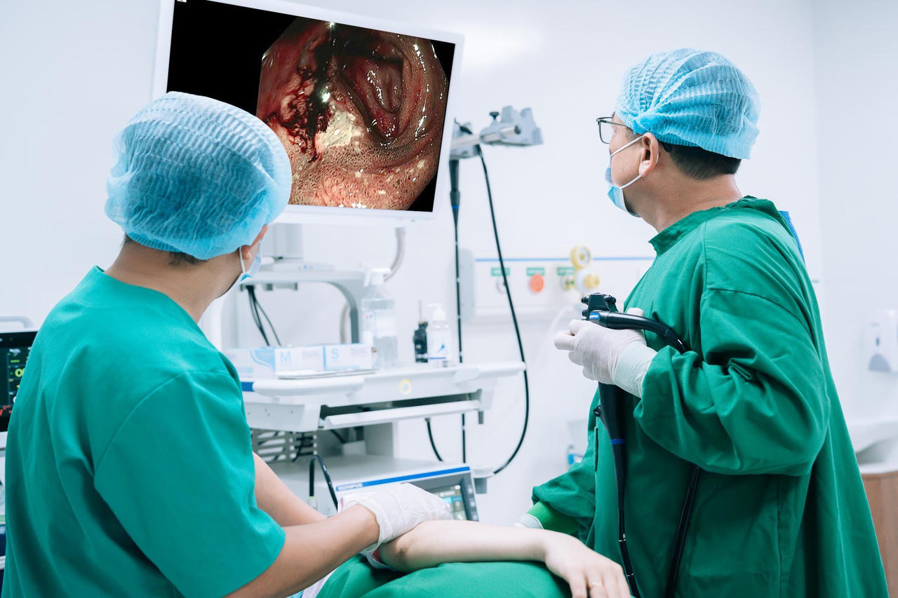 Đang khỏe mạnh, người đàn ông 41 tuổi bất ngờ nhập viện vì xuất huyết tiêu hóa