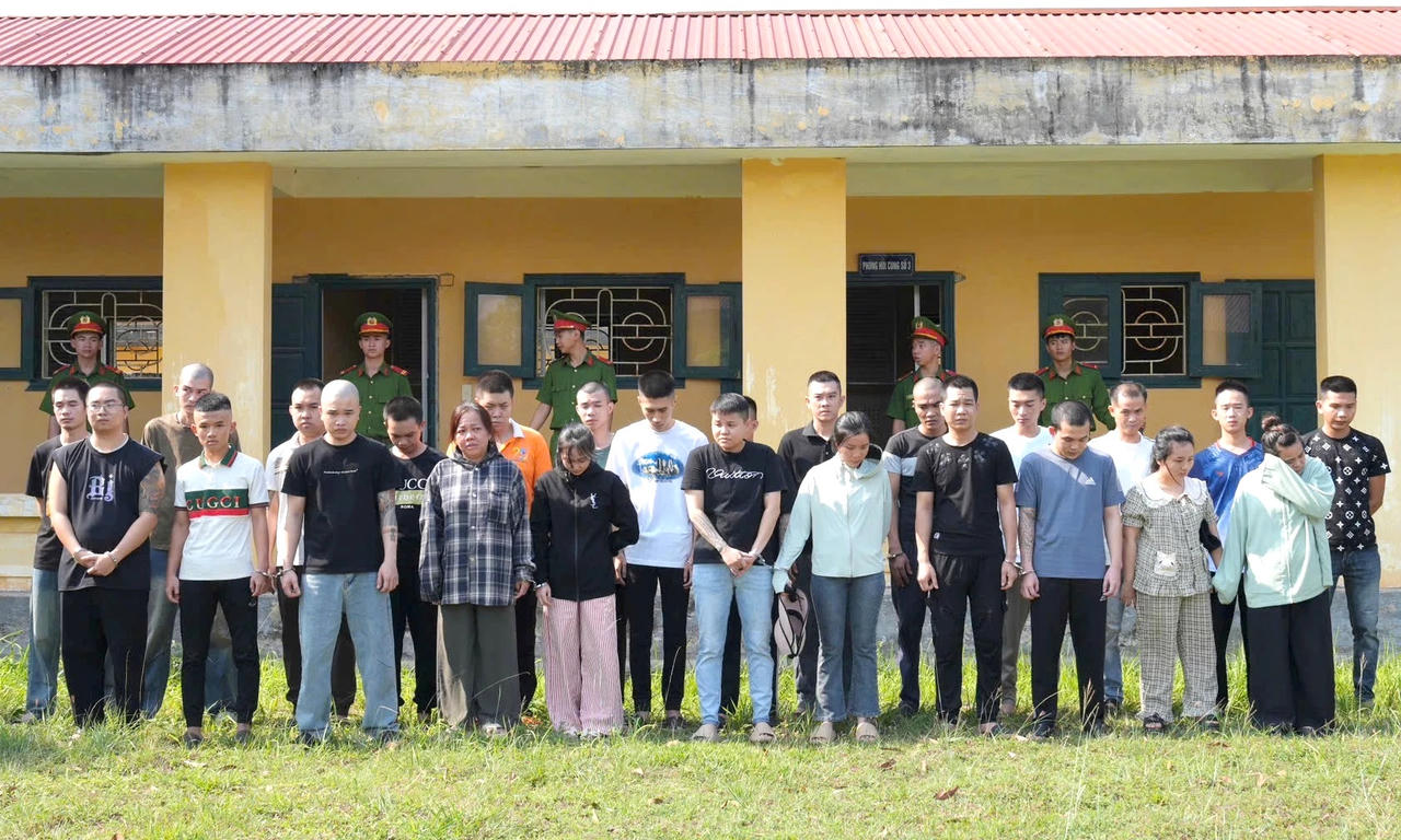 Triệt phá đường dây lừa đảo phụ nữ trung niên trên không gian mạng
