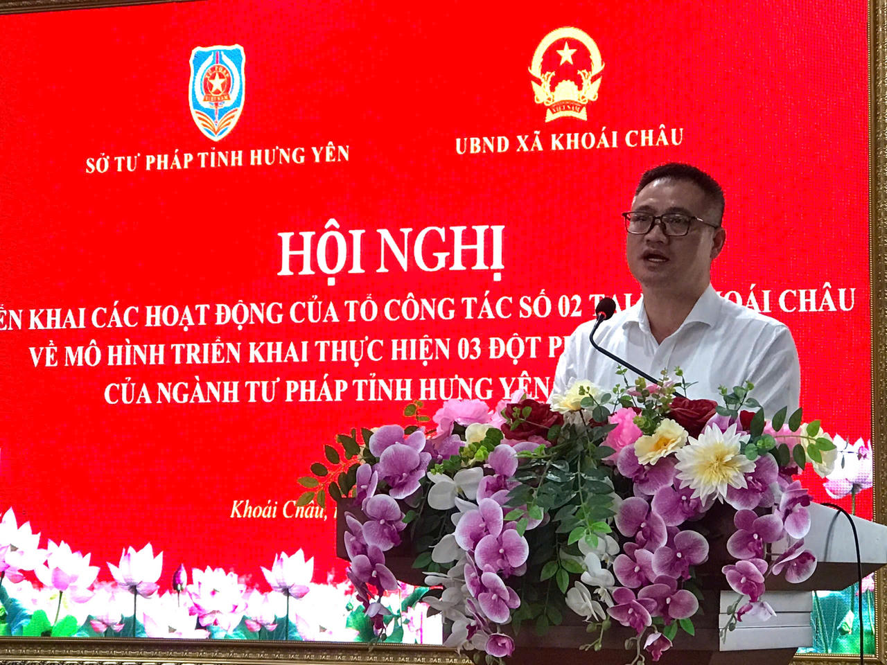 Ông&nbsp;Trần Thế Tiệm, Phó Giám đốc Sở Tư pháp tỉnh Hưng Yên giữ phát biểu tại hội nghị.