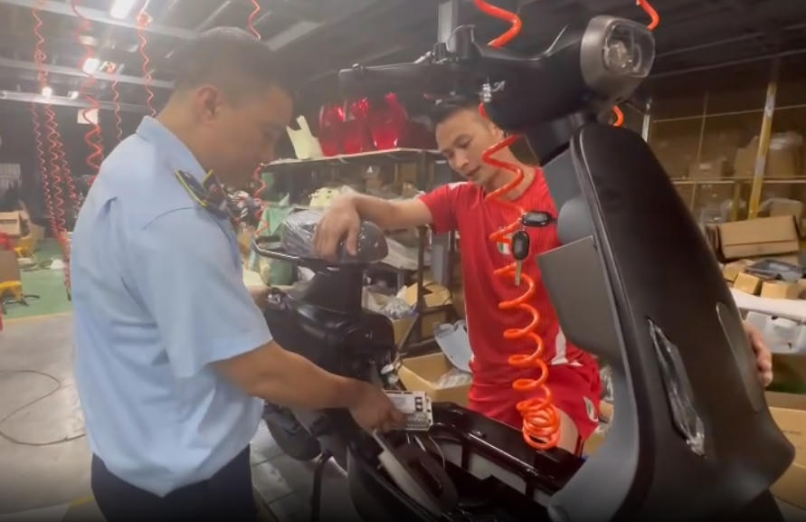 Qua kiểm tra, Đội QLTT số 1, Chi cục QLTT TP Hà Nội tạm giữ 91 chiếc xe đạp trợ lực điện vi phạm.&nbsp;