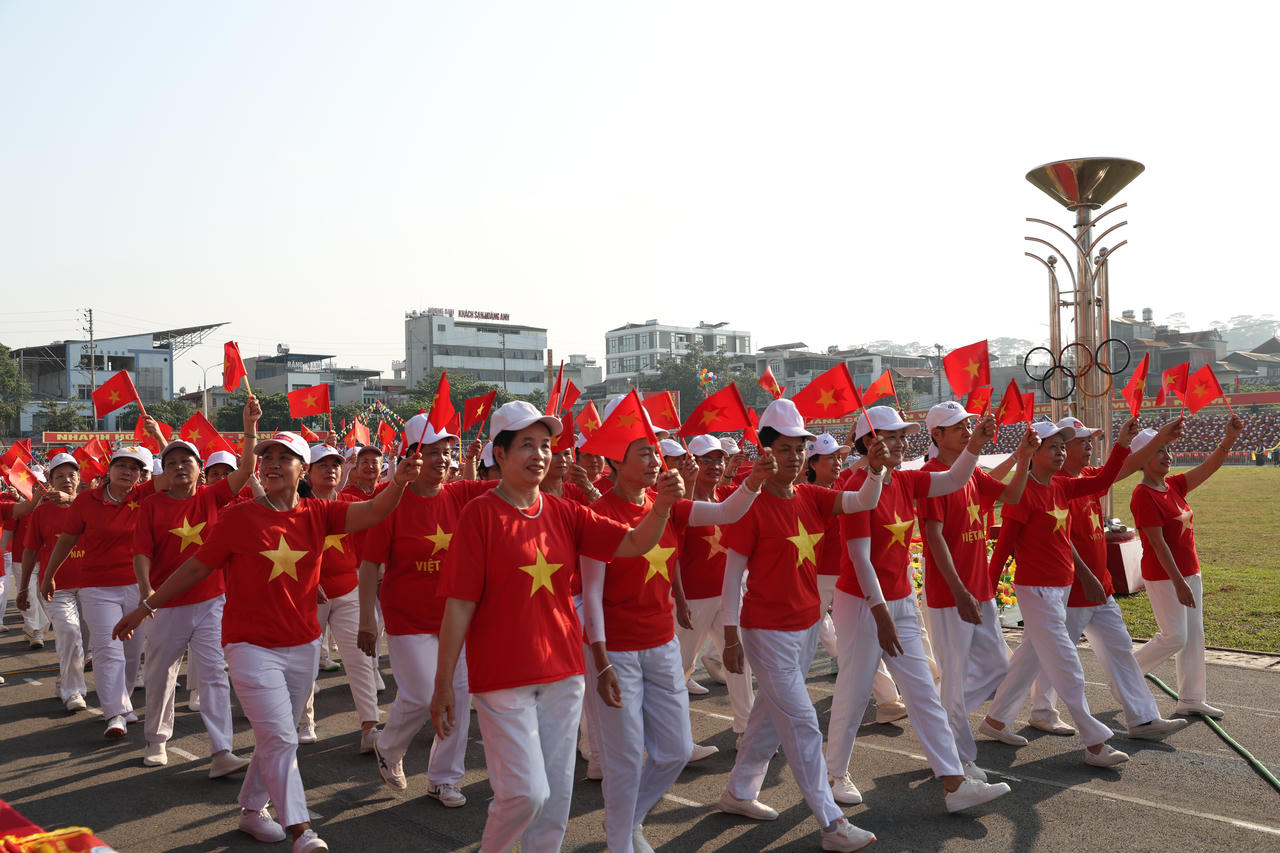 12 ngàn người tham dự lễ khai mạc đại hội thể thao tỉnh Điện Biên