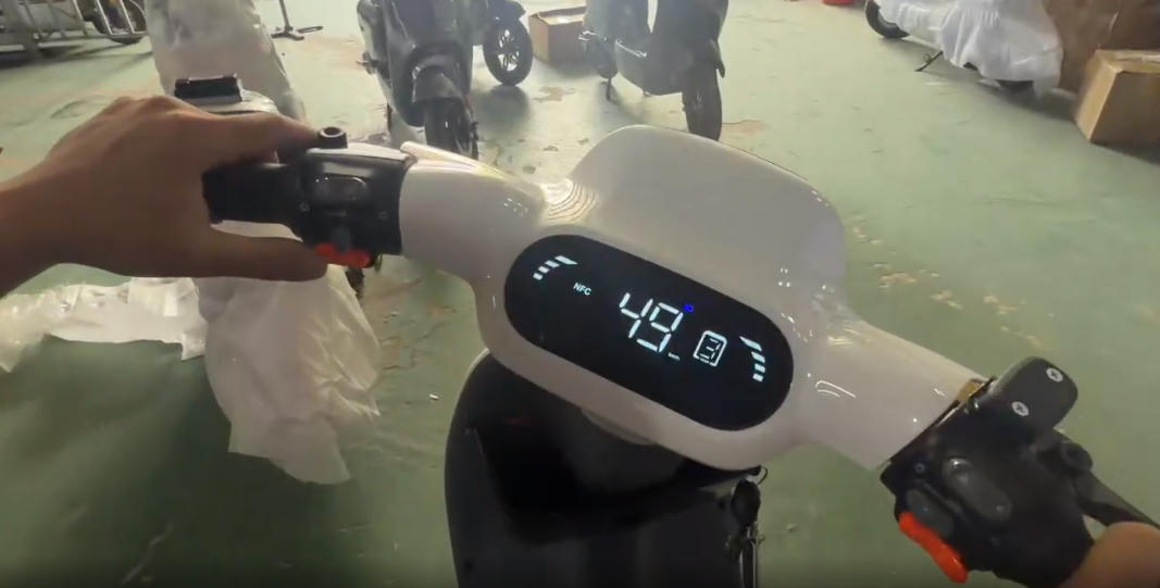 Xe đạp điện được "phù phép" có tốc độ lên tới 49km/h.&nbsp;