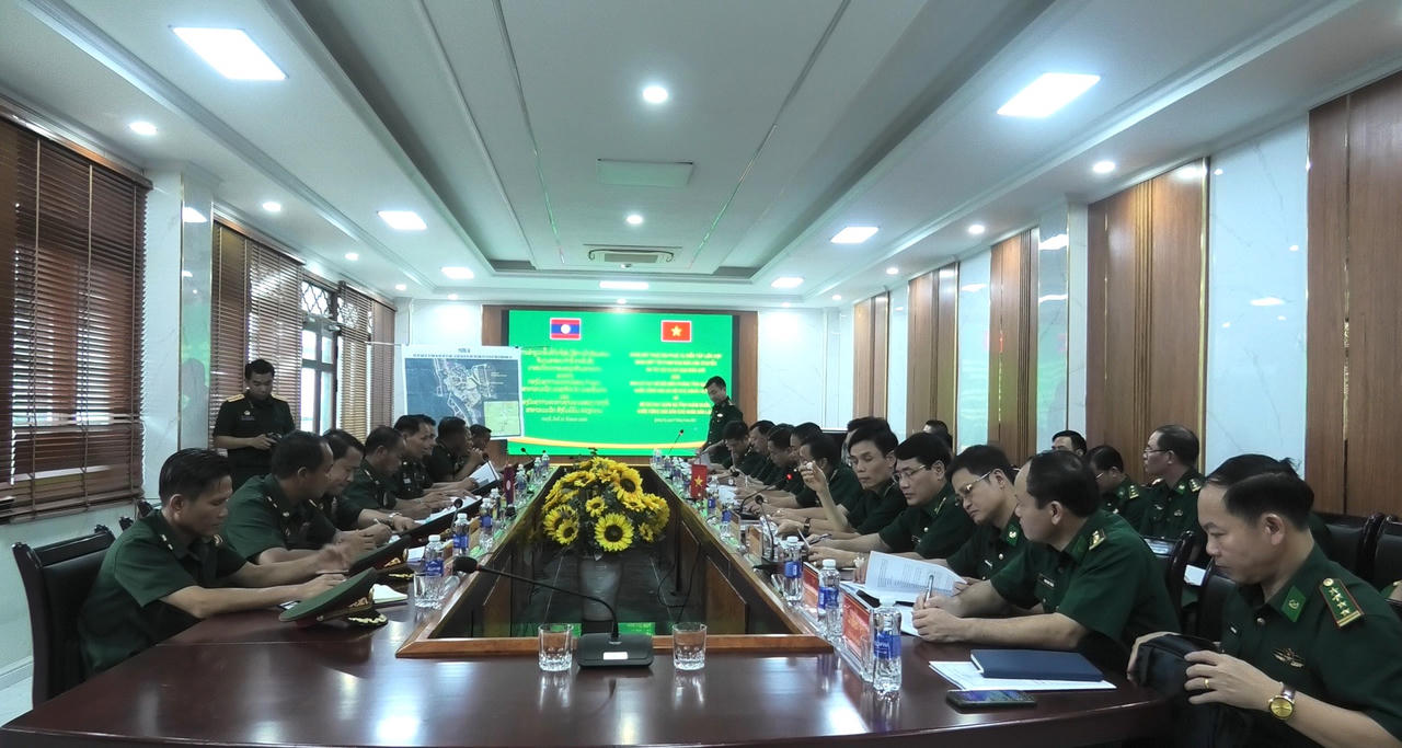 Hội đàm trao đổi chuẩn bị các mặt công tác phục vụ diễn tập liên hợp đánh bắt tội phạm mua bán, vận chuyển ma túy có vũ khí qua biên giới.