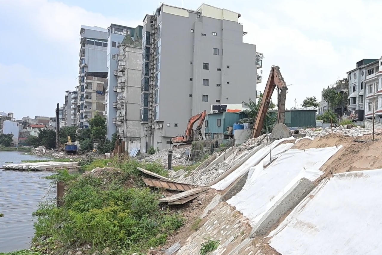 Hồ Tứ Liên chuyển mình sau nhiều năm “tắc nghẽn”