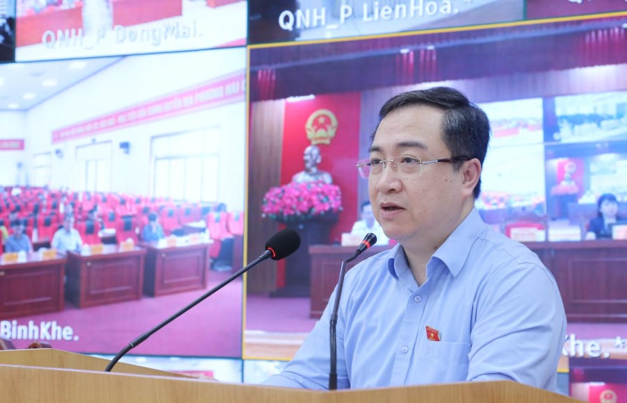 Đại biểu Đặng Xuân Phương - Phó Chủ nhiệm Ủy ban Văn hóa và Xã hội của Quốc hội phát biểu tại hội nghị.
