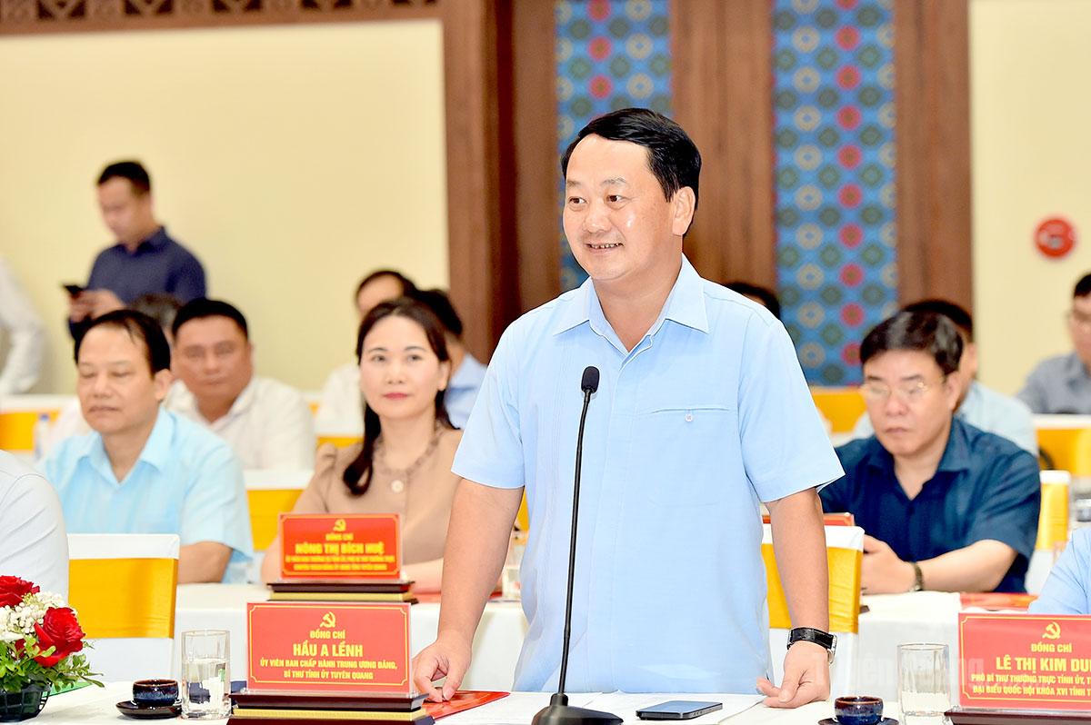 Ông Hầu A Lềnh - Bí thư tỉnh Tuyên Quang phát biểu tại hội nghị. (Ảnh: Thanh Phúc)