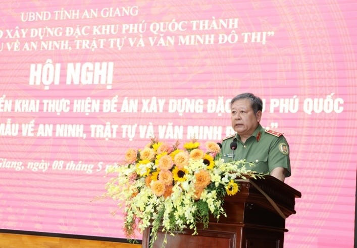 Sơ kết 8 tháng thực hiện Đề án xây dựng đặc khu Phú Quốc thành 'Đơn vị kiểu mẫu về ANTT và văn minh đô thị'