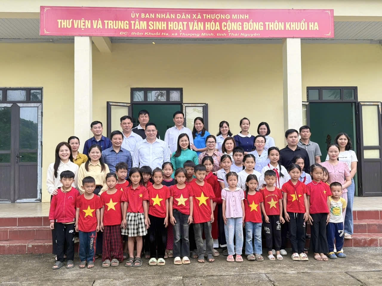 Ra mắt điểm thư viện, trung tâm sinh hoạt văn hóa và chăm sóc sức khỏe cộng đồng xã Thượng Minh
