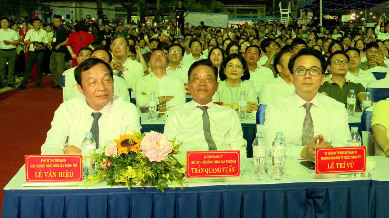 Sôi động đêm khai mạc chuỗi hoạt động  “Kiến An - Ngày hội Hạnh phúc 2026”