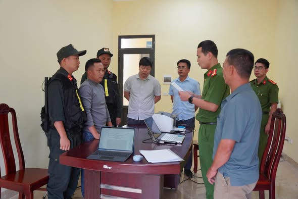  Phòng Cảnh sát kinh tế Công an tỉnh Điện Biên đã ra quyết định khởi tố, tạm giam đối với Giàng A Cu về tội “Sản xuất, buôn bán hàng cấm” (Ảnh: ANĐB)