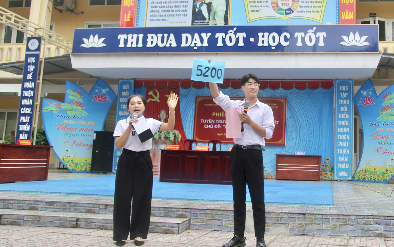 Các buổi truyên truyền phổ biến giáo dục pháp luật do sinh viên thực hiện