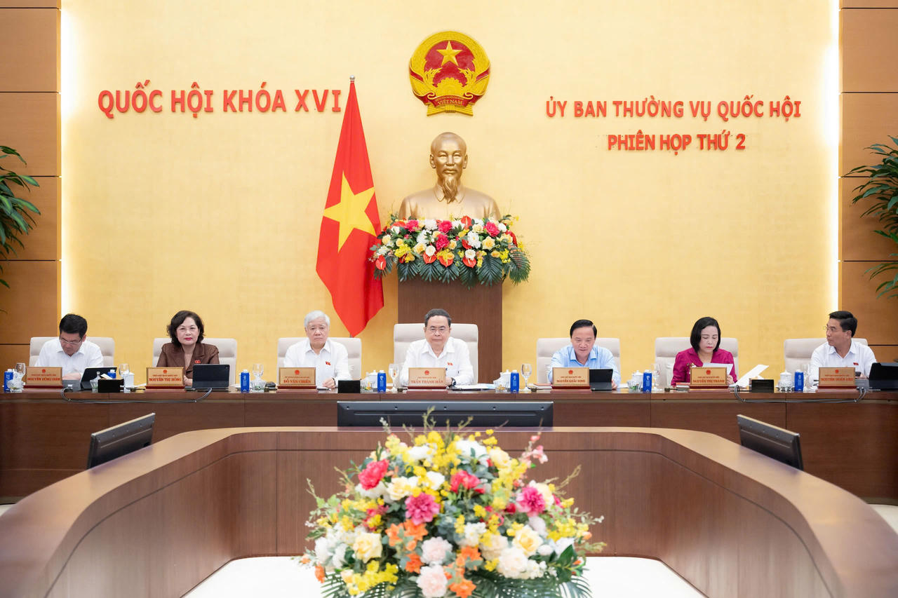 Ủy ban Thường vụ Quốc hội nghe báo cáo tóm tắt Công tác dân nguyện của Quốc hội