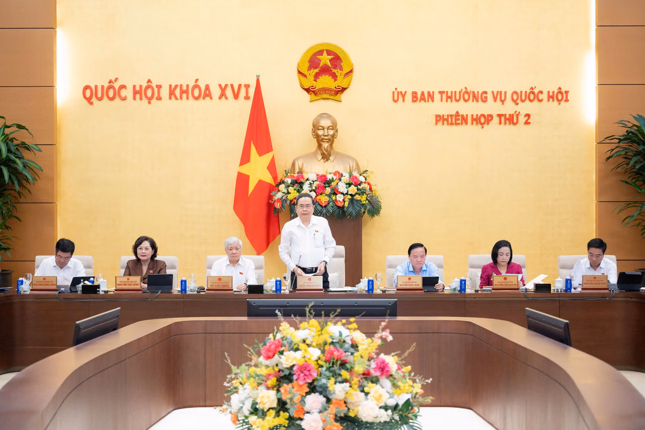 Ảnh đại diện bài viết: chủ tịch quốc hội trần thanh mẫn phát biểu kết luận nội dung thảo luận và bế mạc phiên họp thứ 2. (ảnh trong bài: quochoi.vn)
