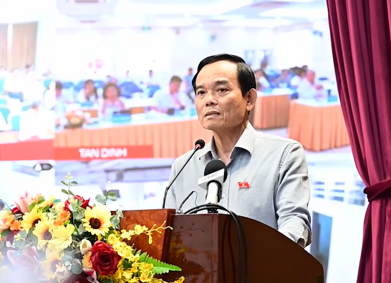 Ông Trần Lưu Quang, Ủy viên Bộ Chính trị, Bí thư Thành ủy TP Hồ Chí Minh trao đổi và khẳng định, mục tiêu cuối cùng của hệ thống chính trị là mang lại cuộc sống tốt hơn cho người dân.