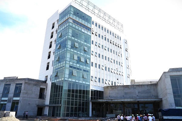 Quảng Trị 'thúc' tiến độ hai dự án bệnh viện gần 500 tỷ đồng