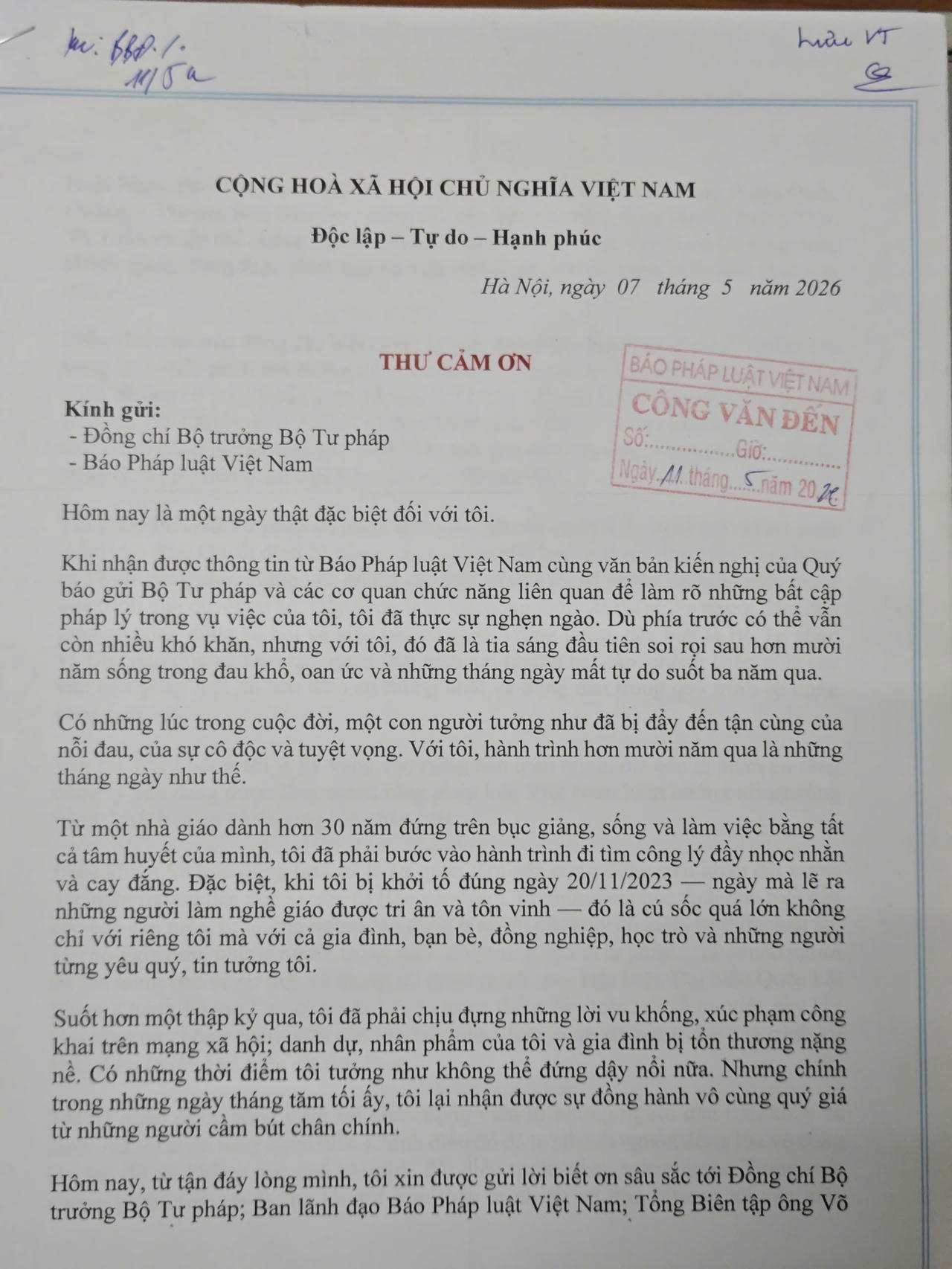 Lá "tâm thư" của bà Nguyễn Thị Bình gửi đến Báo Pháp luật Việt Nam (Ảnh: Gia Hải).