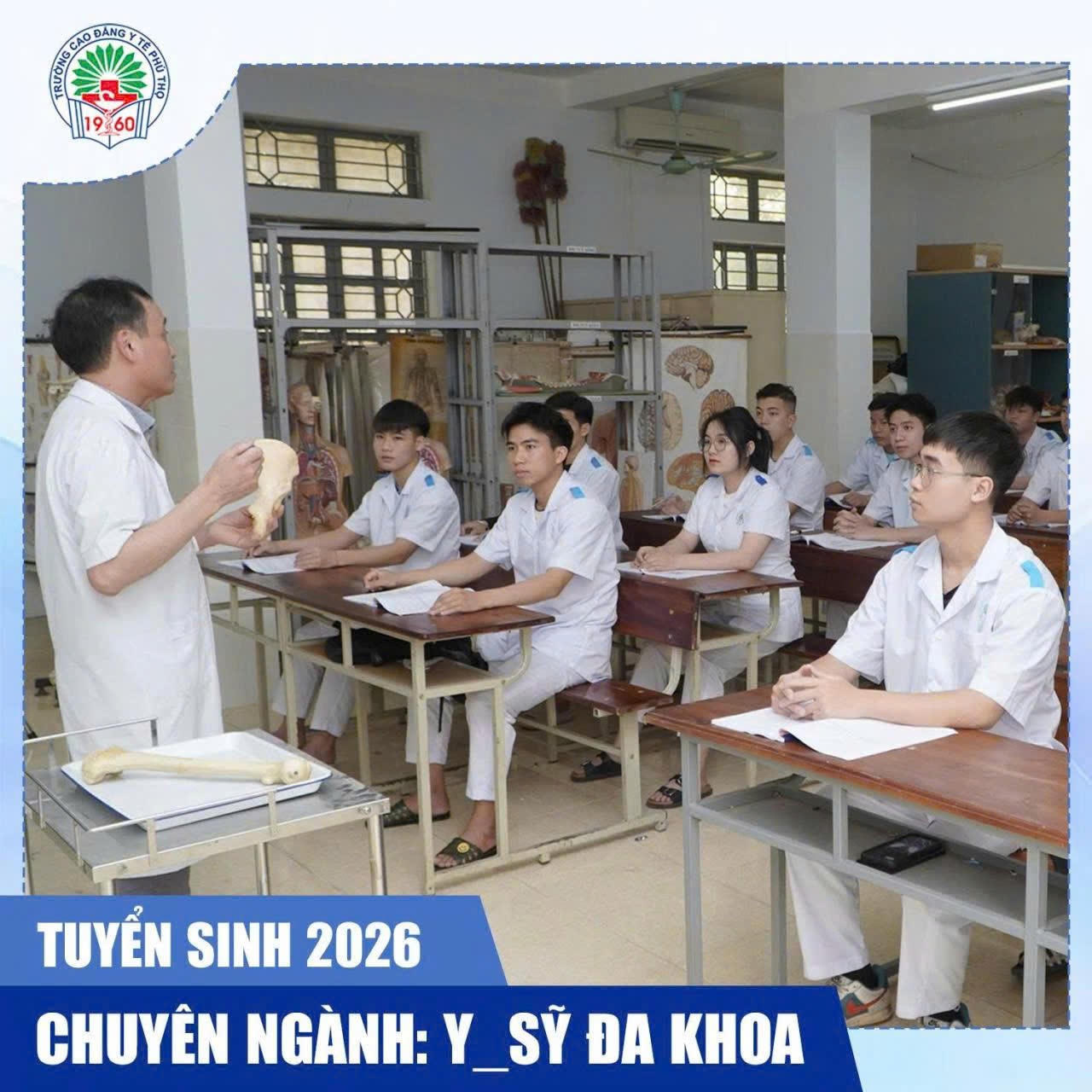 Chương trình học được xây dựng theo hướng sát thực tế, giúp người học sớm thích nghi với môi trường làm việc chuyên nghiệp ngay từ khi còn trên ghế nhà trường.