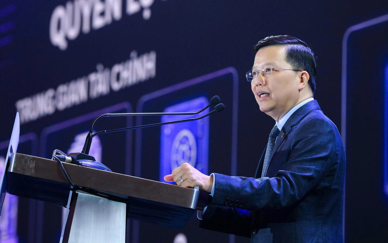 Ông Nguyễn Hưng – Tổng Giám đốc TPBank nhấn mạnh chiến lược làm chủ trí tuệ nhân tạo để bảo vệ niềm tin số cho khách hàng.