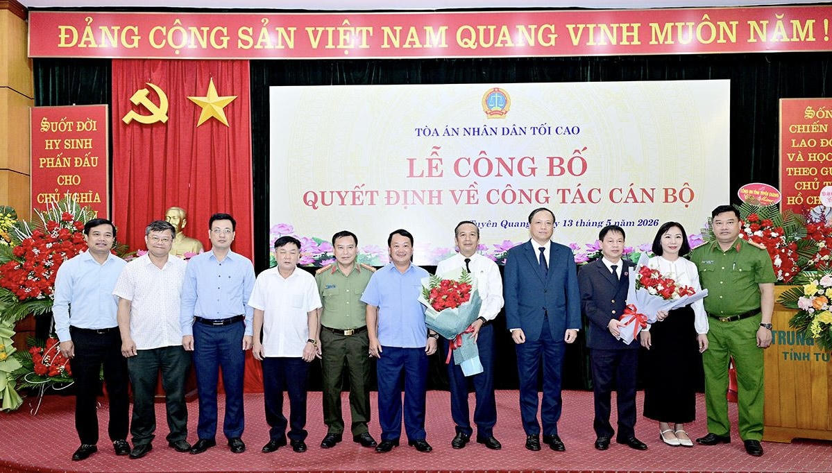 Ông Bùi Đức Thuận giữ chức vụ Chánh án Toà án nhân dân tỉnh Tuyên Quang
