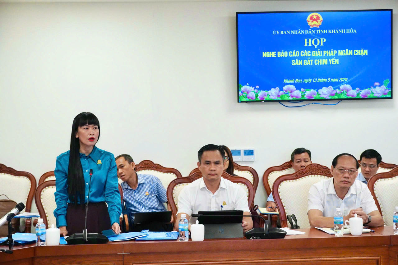 Bà Trịnh Thị Hồng Vân – Chủ tịch HĐTV Công ty Yến sào Khánh Hòa phát biểu.