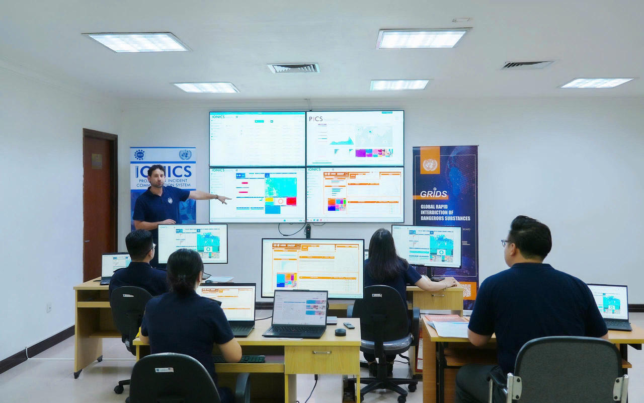 Hỗ trợ thiết bị gần 20 nghìn USD cho đơn vị xác định trọng điểm ma túy tại Hải quan Việt Nam