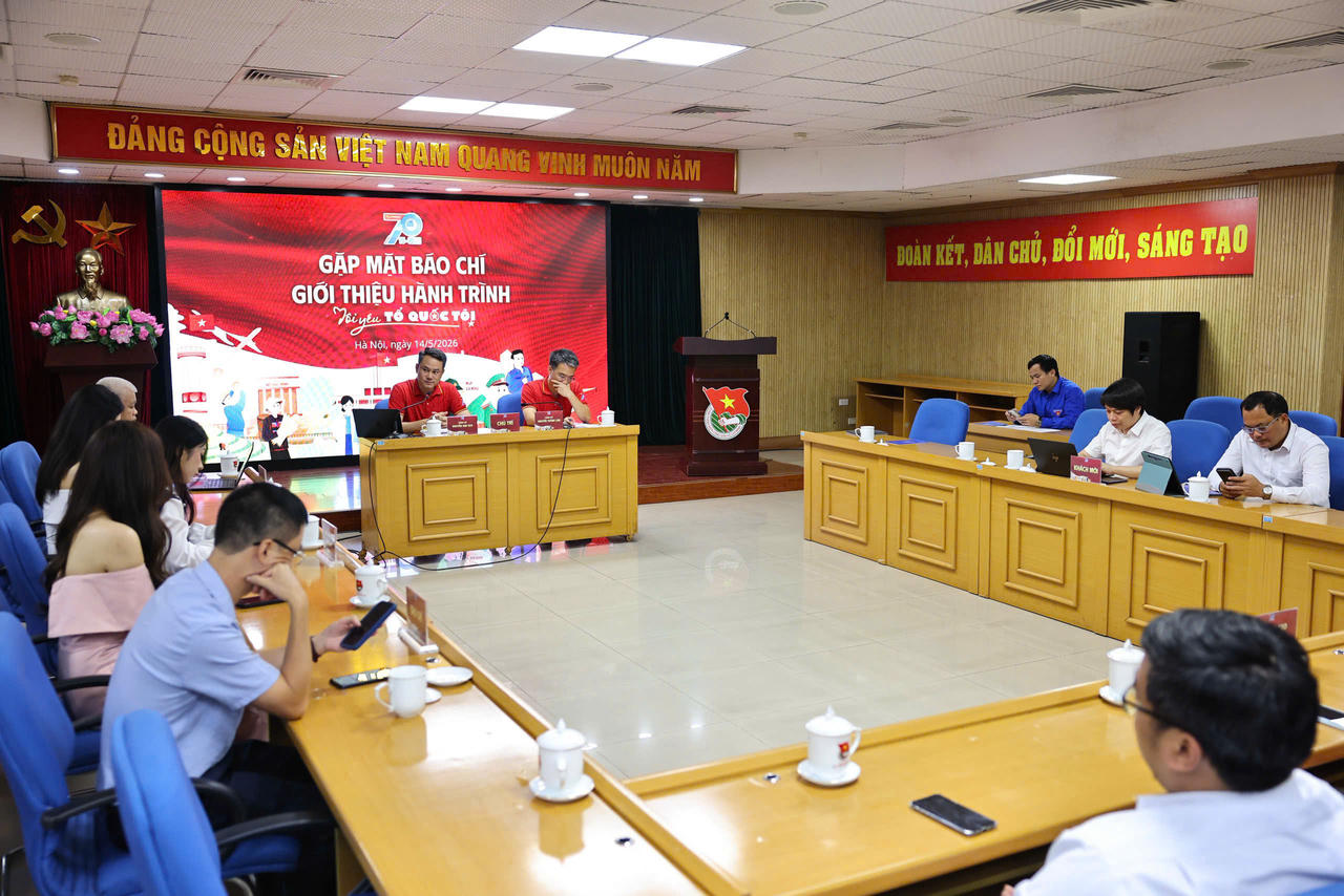 Quang cảnh buổi họp báo