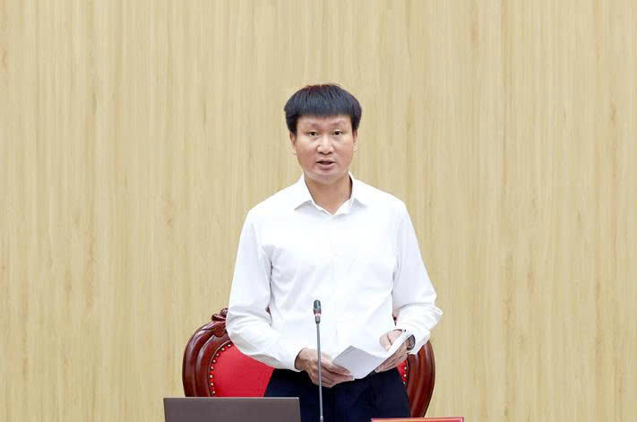 Ông Trần Huy Tuấn, Ủy viên Trung ương Đảng, Bí thư Tỉnh ủy phát biểu kết luận hội nghị.