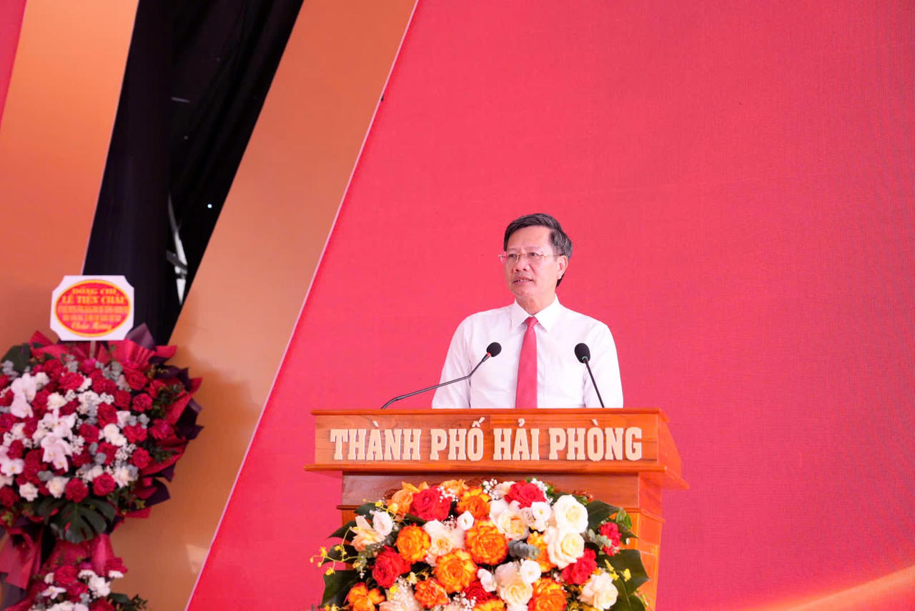 Phó Chủ tịch Thường trực UBND TP Hải Phòng Lê Anh Quân phát biểu tại buổi lễ.