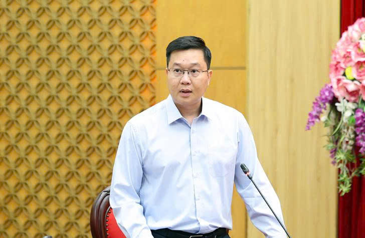 Ông Trần Đăng Quỳnh, Ủy viên dự khuyết Trung ương Đảng, Phó Bí thư Thường trực Tỉnh ủy phát biểu tại hội nghị.