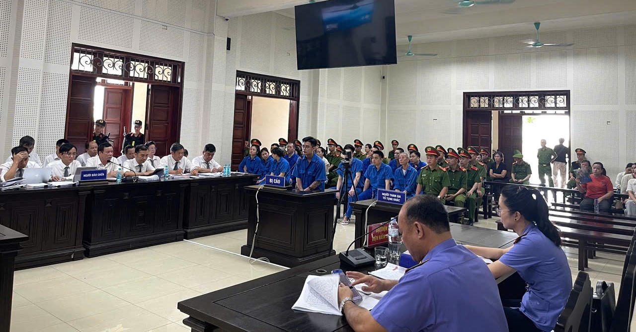Tiếp tục phiên xét xử sơ thẩm Bùi Đình Khánh cùng các đồng phạm