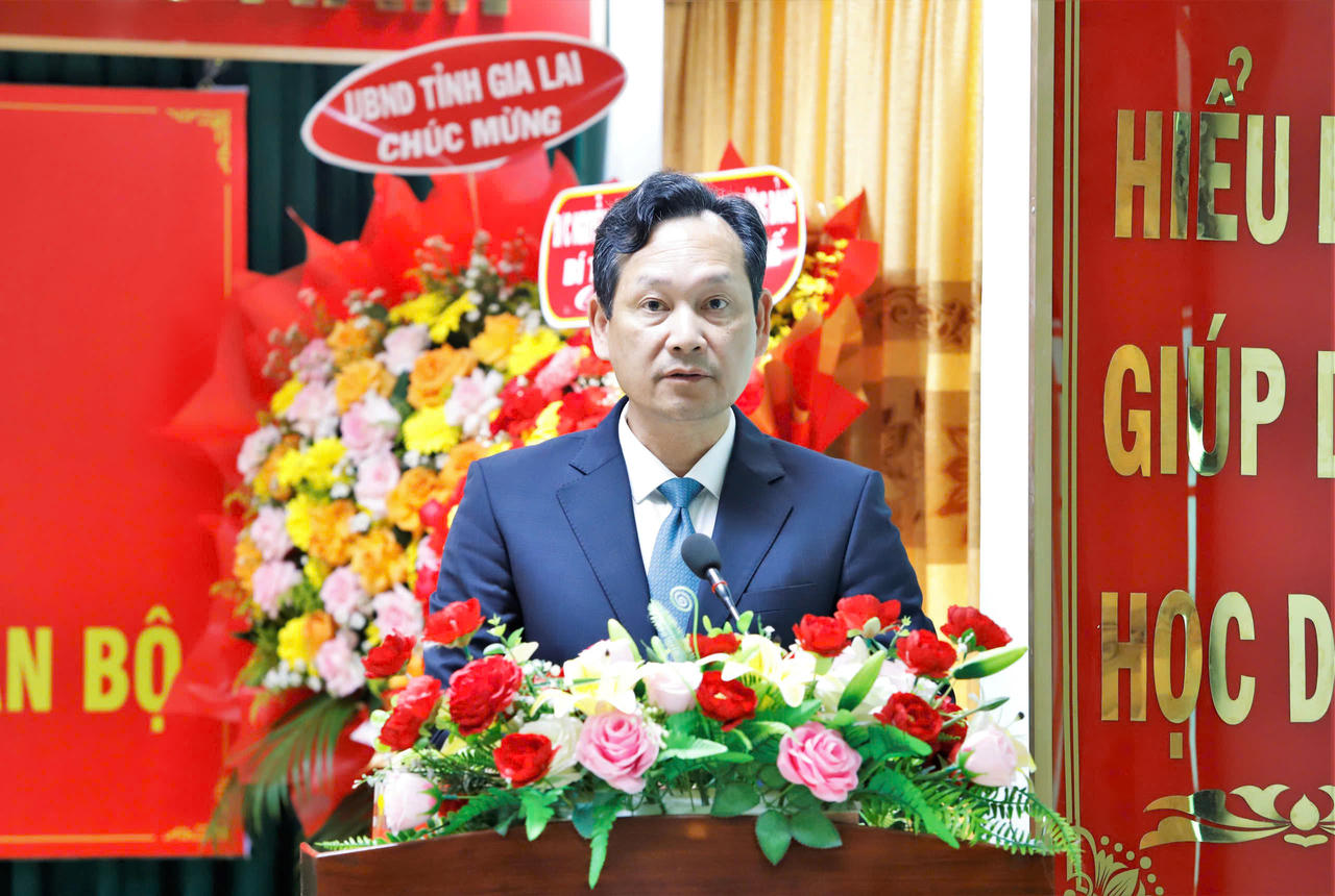 Phó Chánh án TANDTC&nbsp;Nguyễn Văn Tiến phát biểu chỉ đạo.