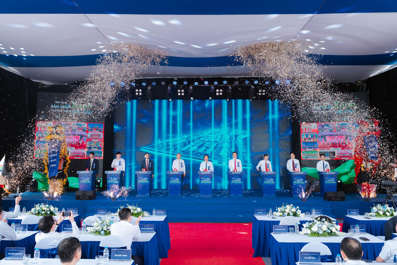 Lễ Khởi công Dự án đầu tư xây dựng và kinh doanh kết cấu hạ tầng Khu công nghiệp Hoàng Diệu do Tập đoàn Hòa Phát đầu tư và phát triển.