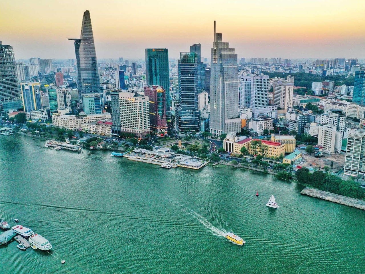 Mục tiêu của đổi mới lập pháp là xây dựng được một hệ thống pháp luật hiện đại, khả thi, ổn định và kiến tạo phát triển, khơi dậy sức sáng tạo cho phát triển đất nước. (Ảnh minh họa - Nguồn: chinhphu.vn)
