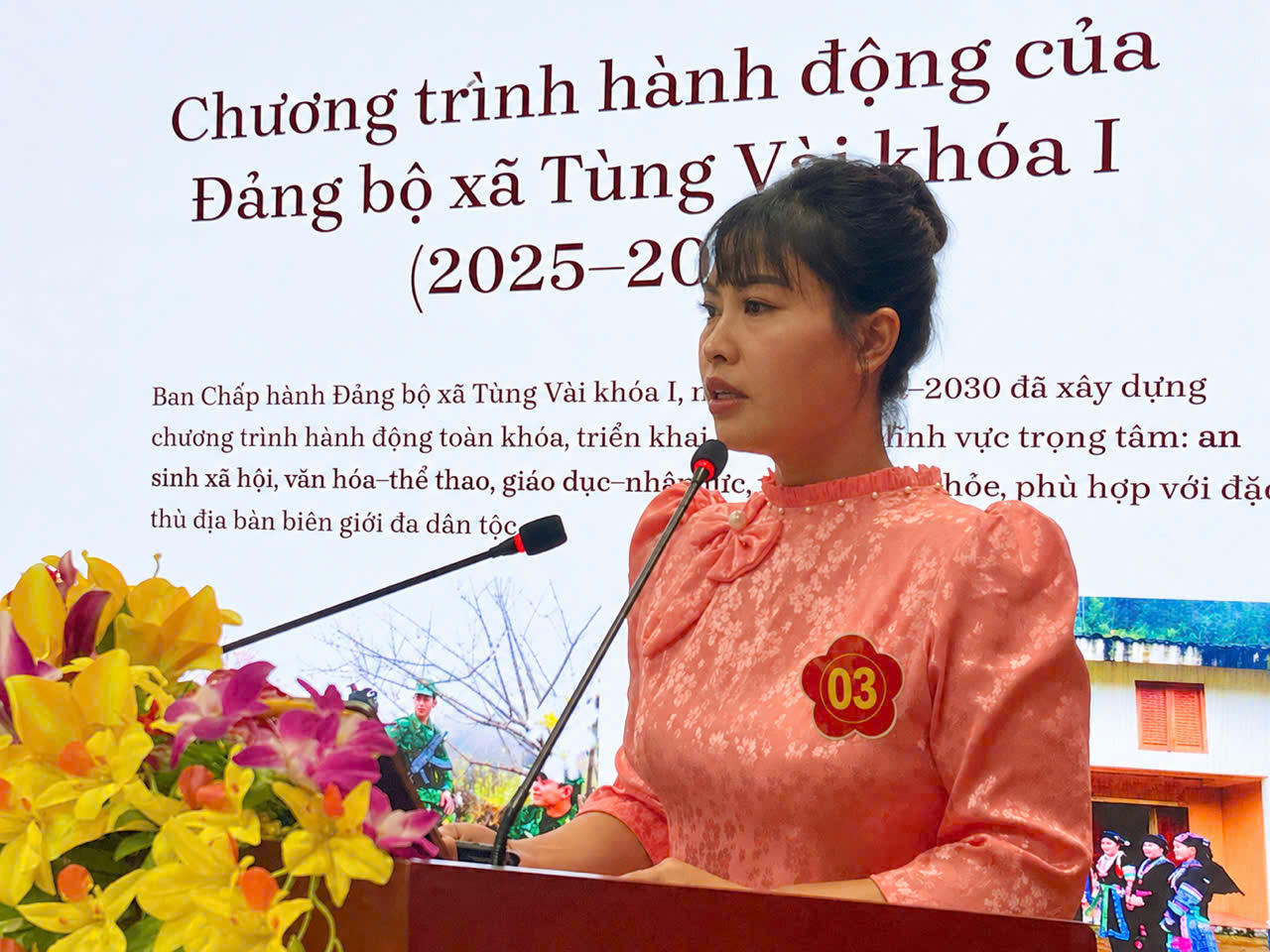 Bà&nbsp;Hoàng Thị Chính, Tuyên truyền viên thuộc Đảng bộ xã Tùng Vài. (Ảnh: Nguyên Minh)