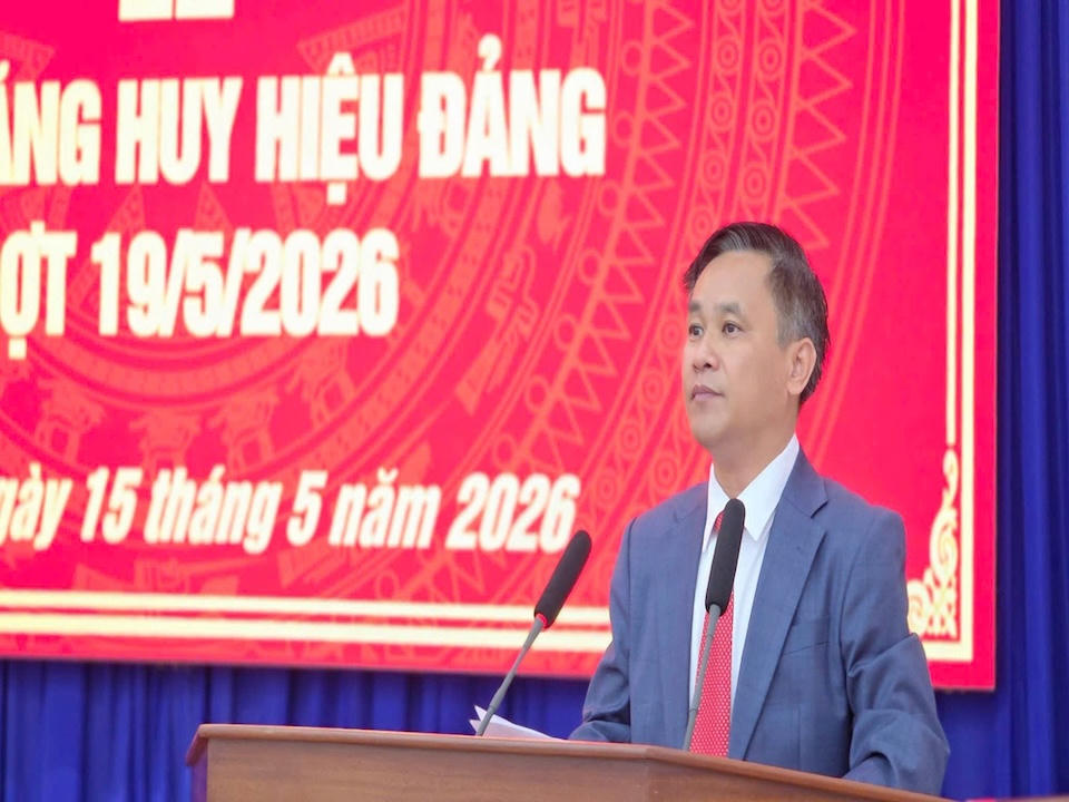 Phường Pleiku (Gia Lai) trao Huy hiệu Đảng cho 51 đảng viên