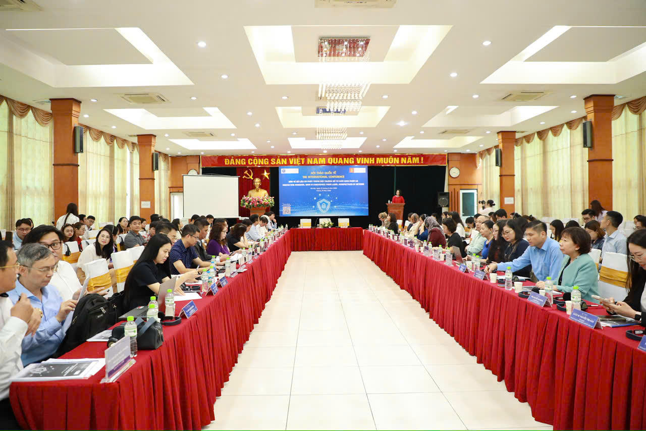 Toàn cảnh hội thảo.