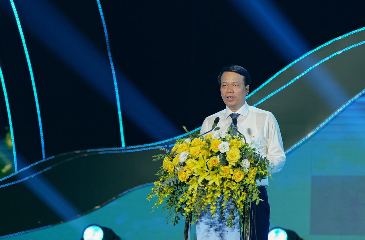 Phó Chủ tịch UBND tỉnh Dương Văn Lượng phát biểu khai mạc Mùa du lịch Thái Nguyên năm 2026.