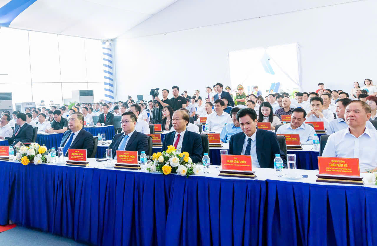 Ninh Bình khởi công dự án Khu công nghiệp Xuân Kiên