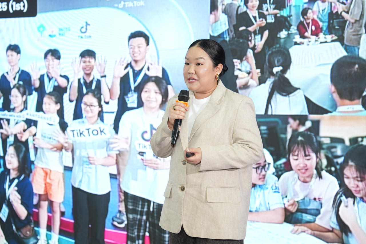 Bà KahnJi Siriprapa Weerachaising - Quản lý Phụ trách Đối ngoại và Quan hệ Đối tác, Tiktok 
