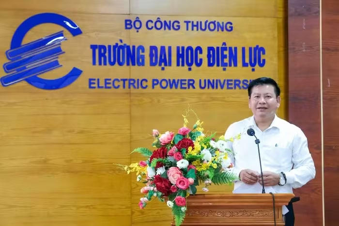 PGS.TS Đinh Văn Châu phát biểu.