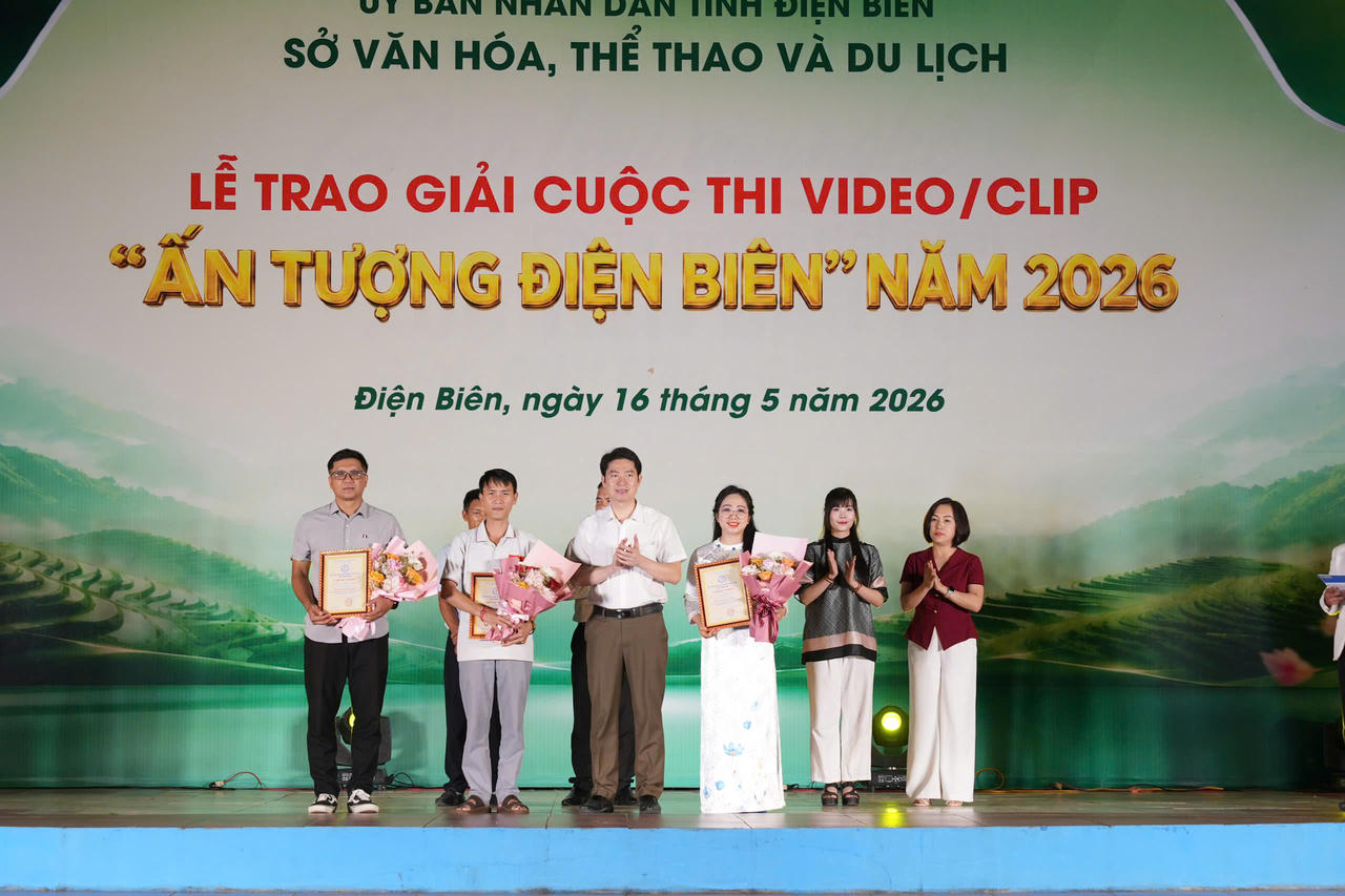 Trao giải cuộc thi 'Ấn tượng Điện Biên'