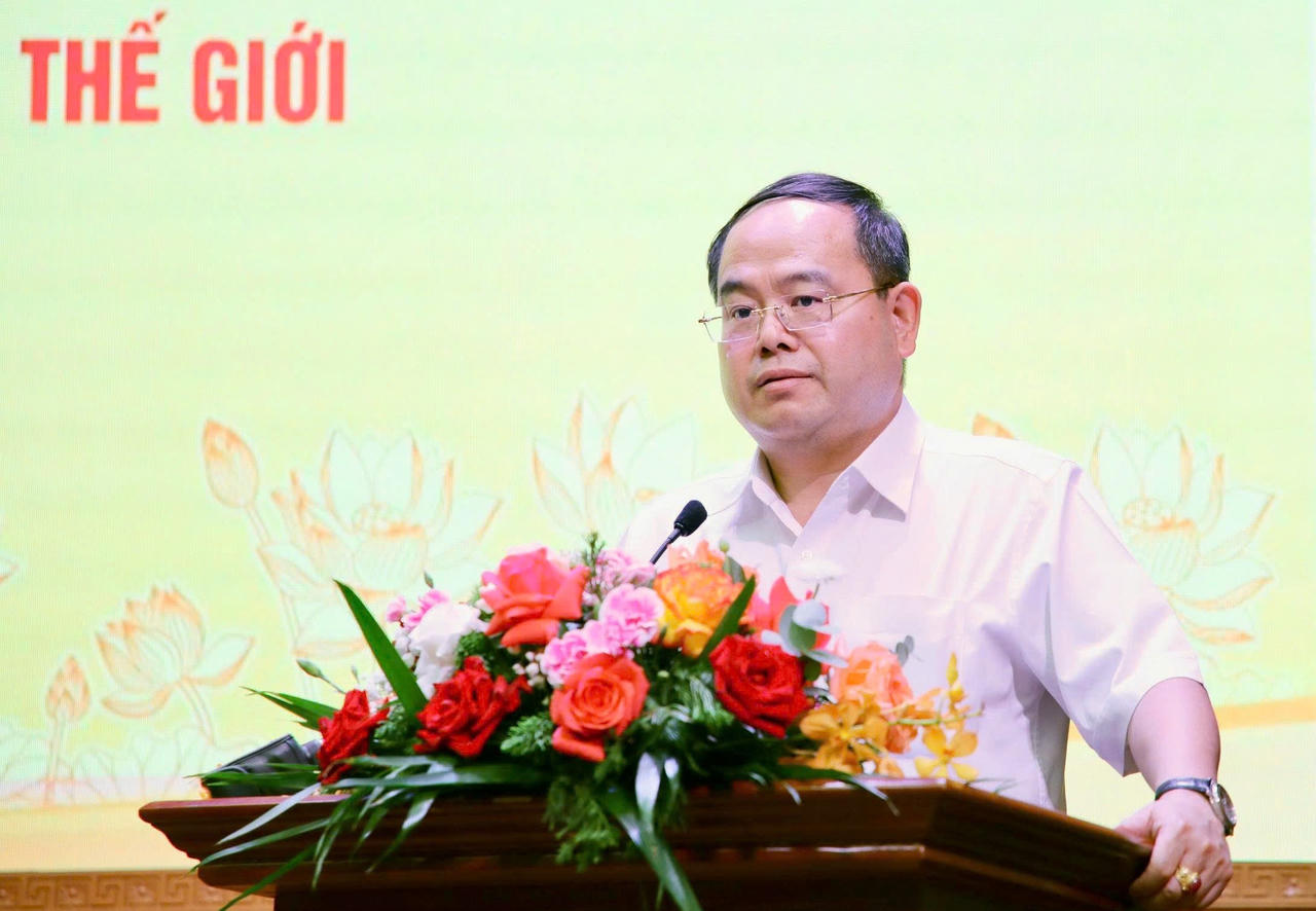 Ông Quản Minh Cường - Ủy viên Trung ương Đảng, Bí thư Tỉnh ủy Quảng Ninh phát biểu tại hội nghị.