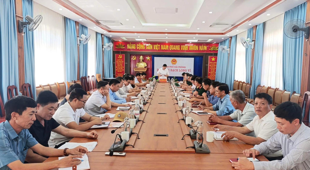 Việc&nbsp;&nbsp;triển khai các mô hình Chủ nghĩa xã hội gắn với con người XHCN sẽ góp phần thúc đẩy địa phương phát triển bền vững, giữ vững vai trò là “phên dậu”, “cột mốc sống” nơi đầu sóng ngọn gió của Tổ quốc.