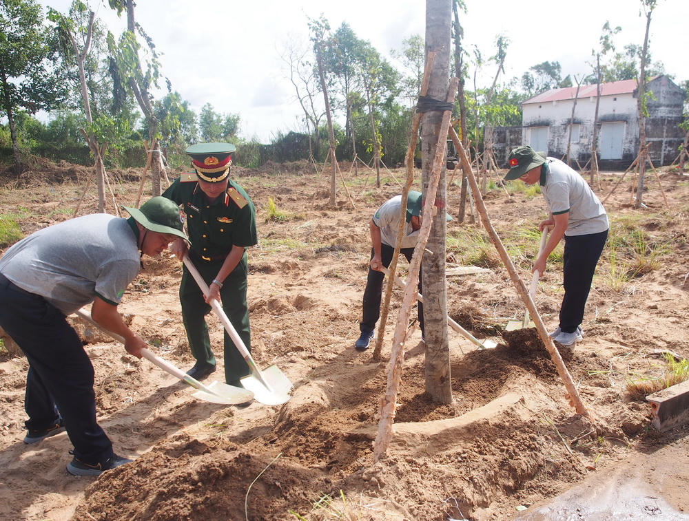 Cà Mau phát động 'Tết trồng cây đời đời nhớ ơn Bác Hồ'