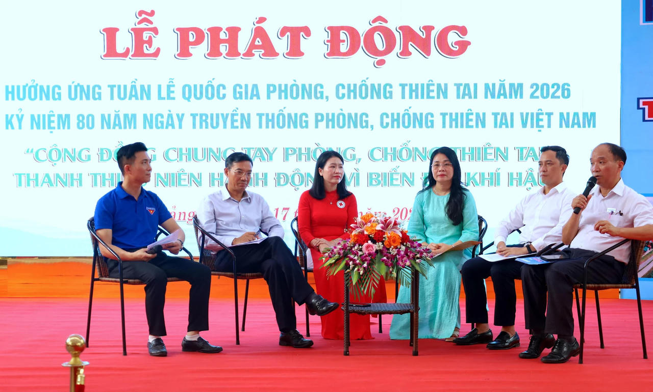 Hơn 1.000 học sinh, thanh niên Quảng Trị hưởng ứng Tuần lễ phòng, chống thiên tai
