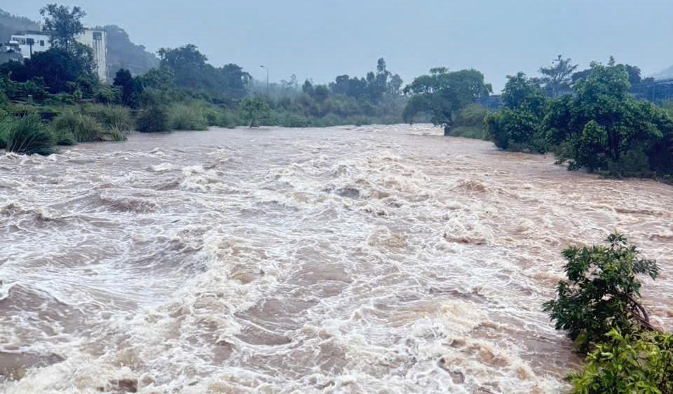 Mưa to gây ngập cục bộ tại Quảng Ninh