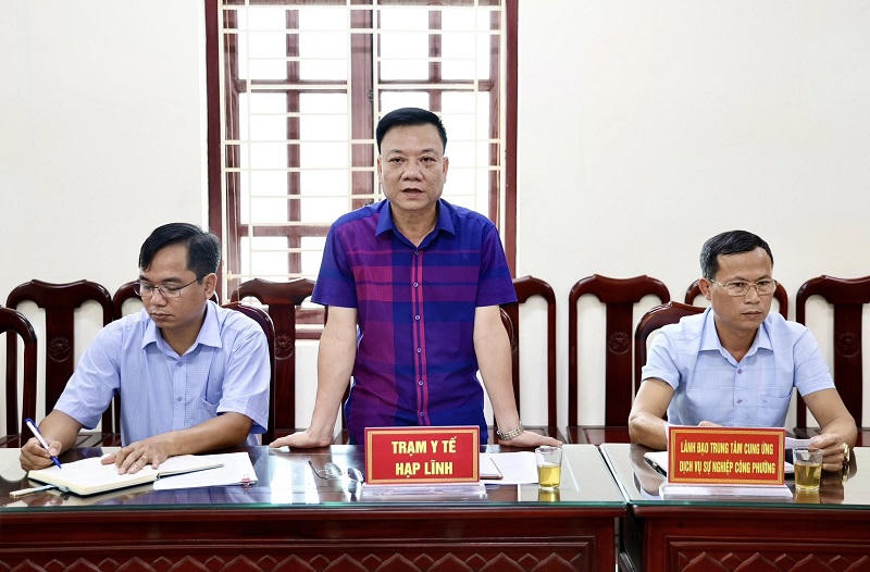 Đại diện các đơn vị tham gia đóng góp ý kiến tại hội nghị (Ảnh: TT phường Hạp Lĩnh).