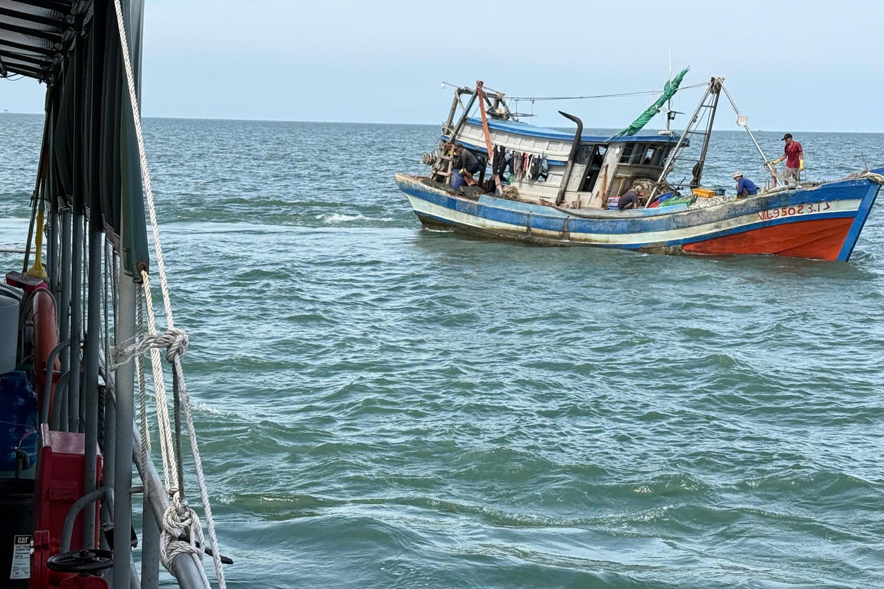 BĐBP tỉnh Vĩnh Long quyết liệt chống khai thác thủy sản trái phép