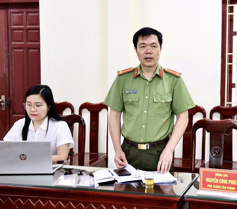 Đại diện các đơn vị tham gia đóng góp ý kiến tại hội nghị (Ảnh: TT phường Hạp Lĩnh).